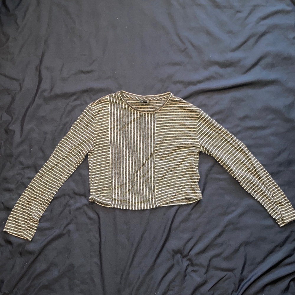 striped long sleeve crop top